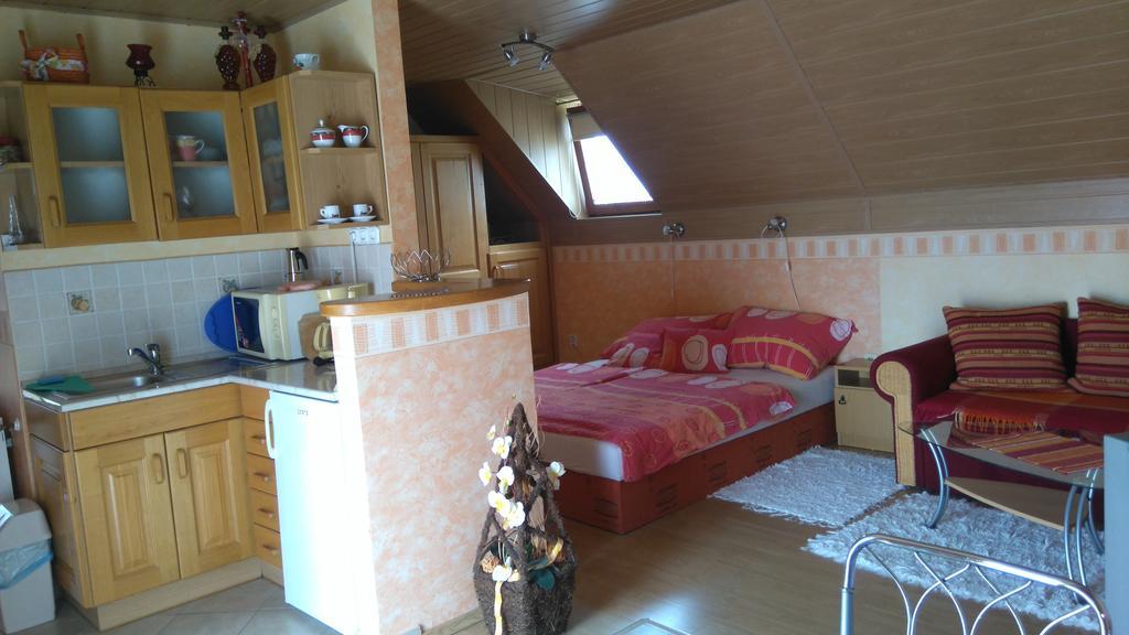 Bertalan Apartman Vonyarcvashegy Εξωτερικό φωτογραφία